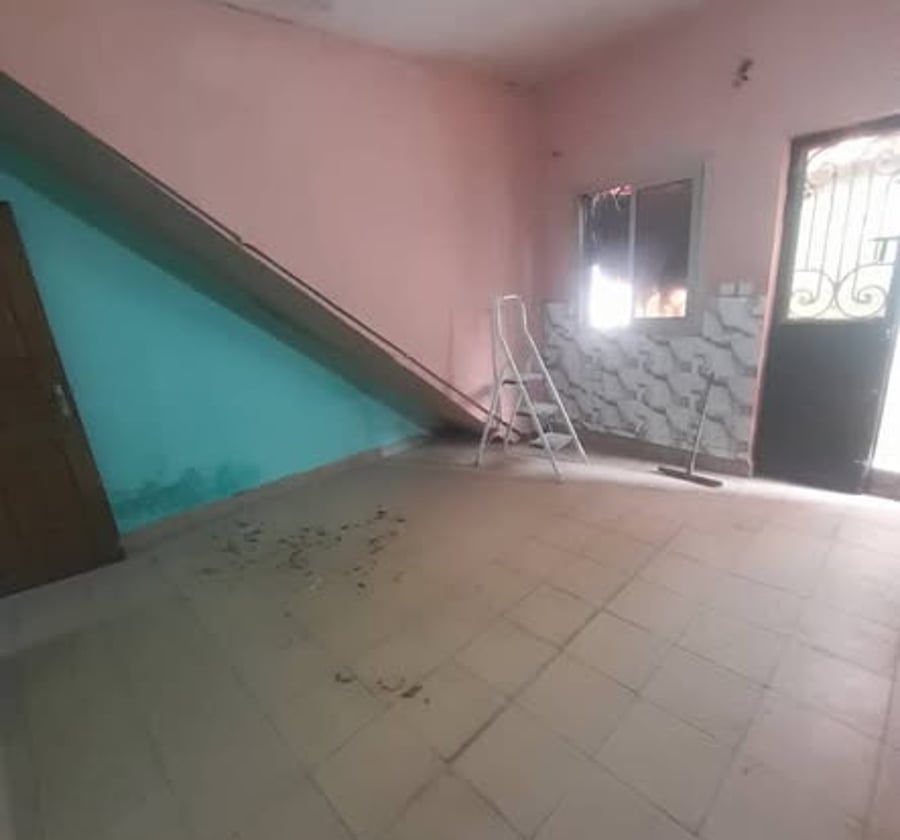 Studio à louer à Deido