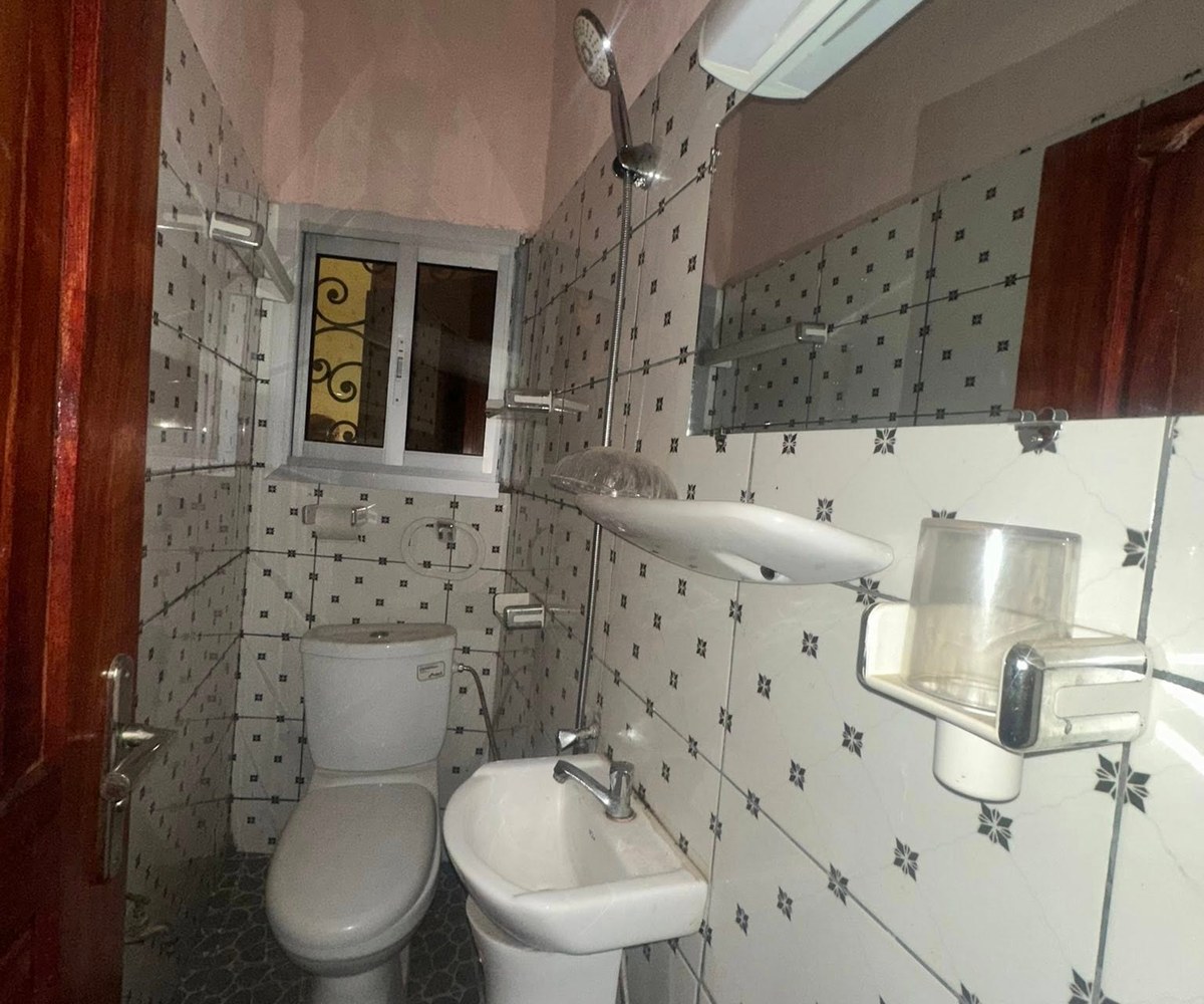 Chambre moderne à PK 17 – Douala