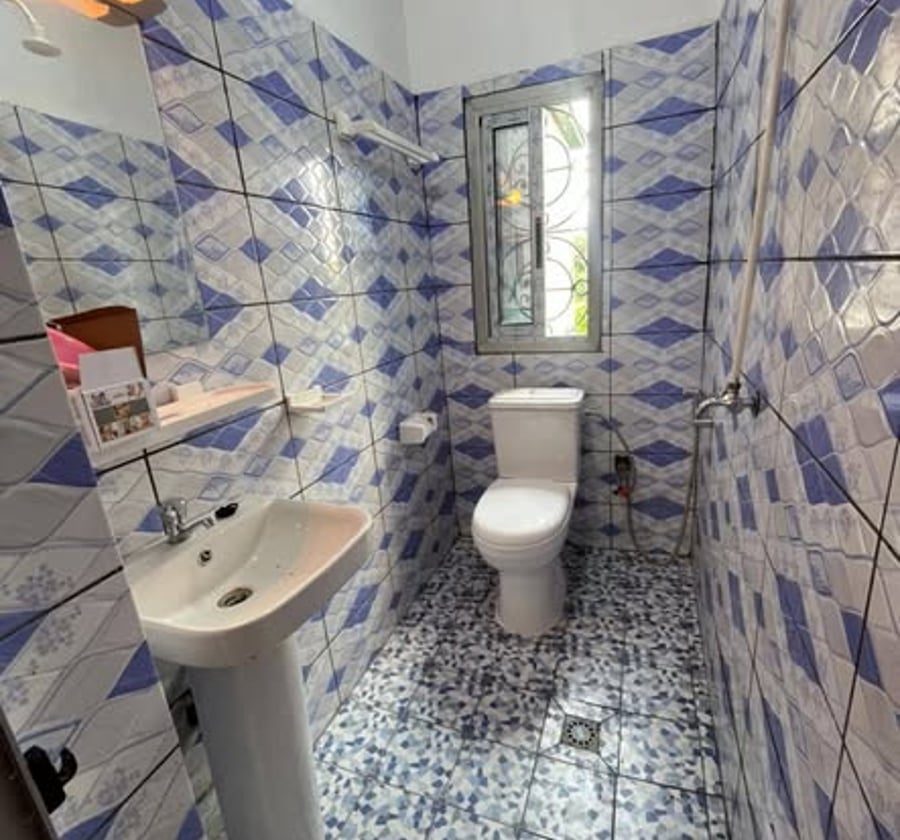 Studio moderne à louer - PK 12, Douala
