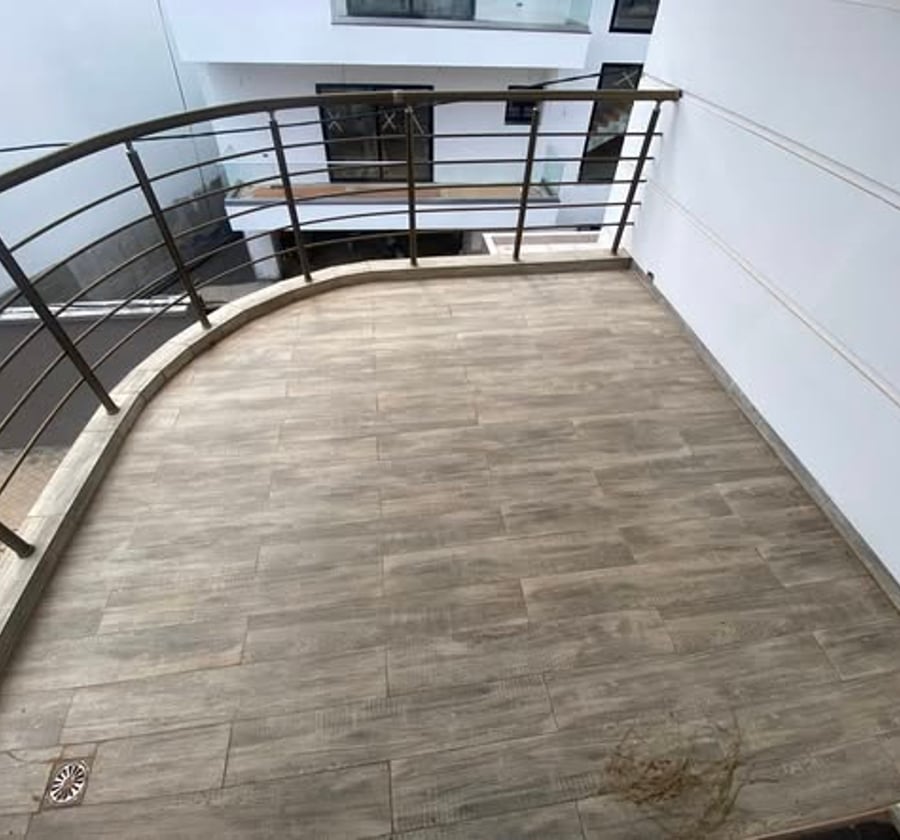 Appartement moderne à Bastos