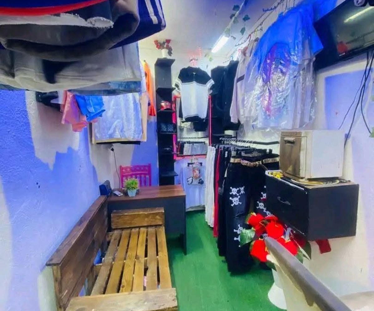 Boutique à louer à Makepe