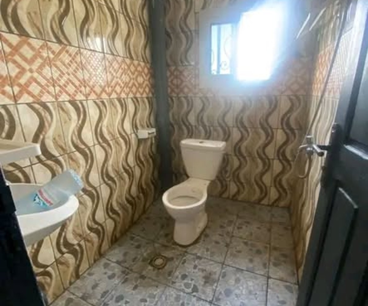 Joli Studio Moderne Staffé à louer - Akwa Nord, Douala