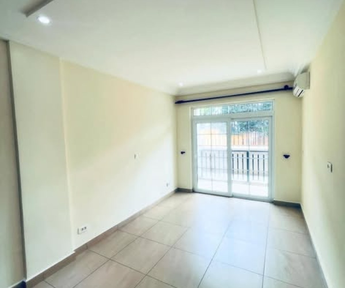 Appartement haut standing à louer à Bastos