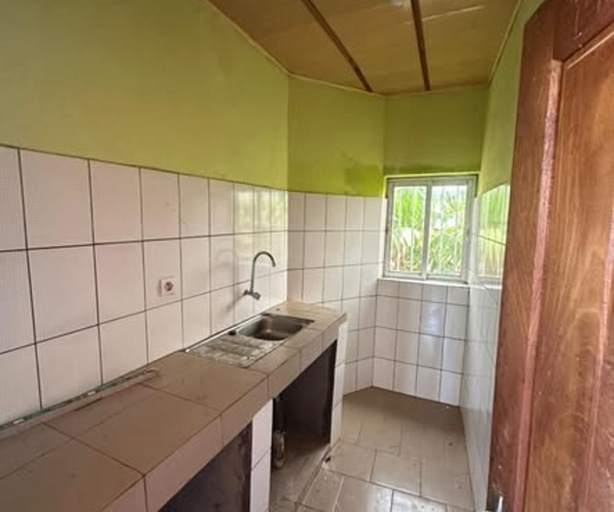 Appartement 2 chambres Mendong - 75 000 FCFA/mois
