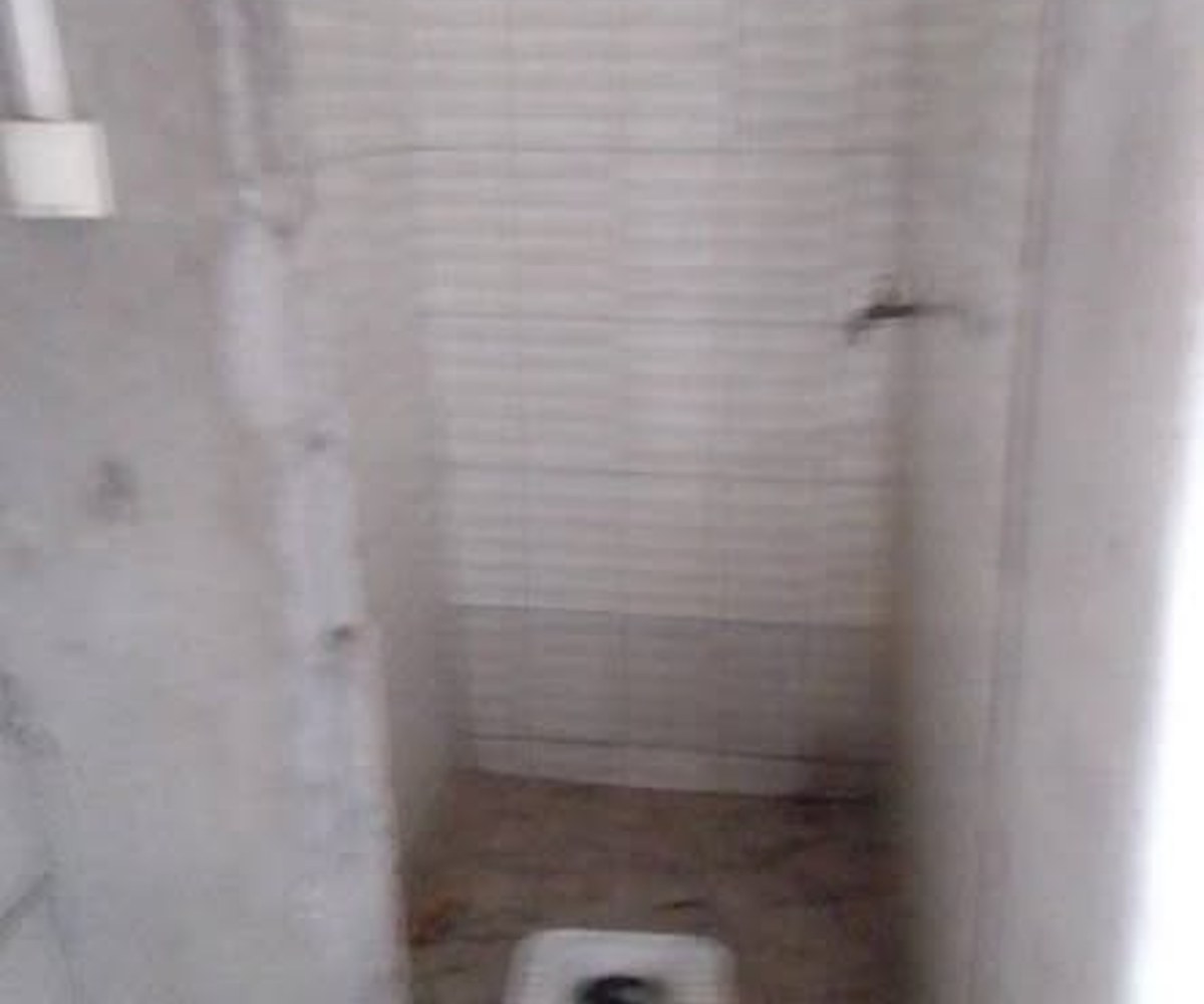Boutique moderne à louer - Ekie, Yaoundé