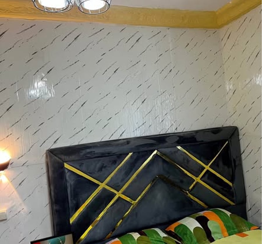 Chambre moderne à Ndogbong, entrée ENSET