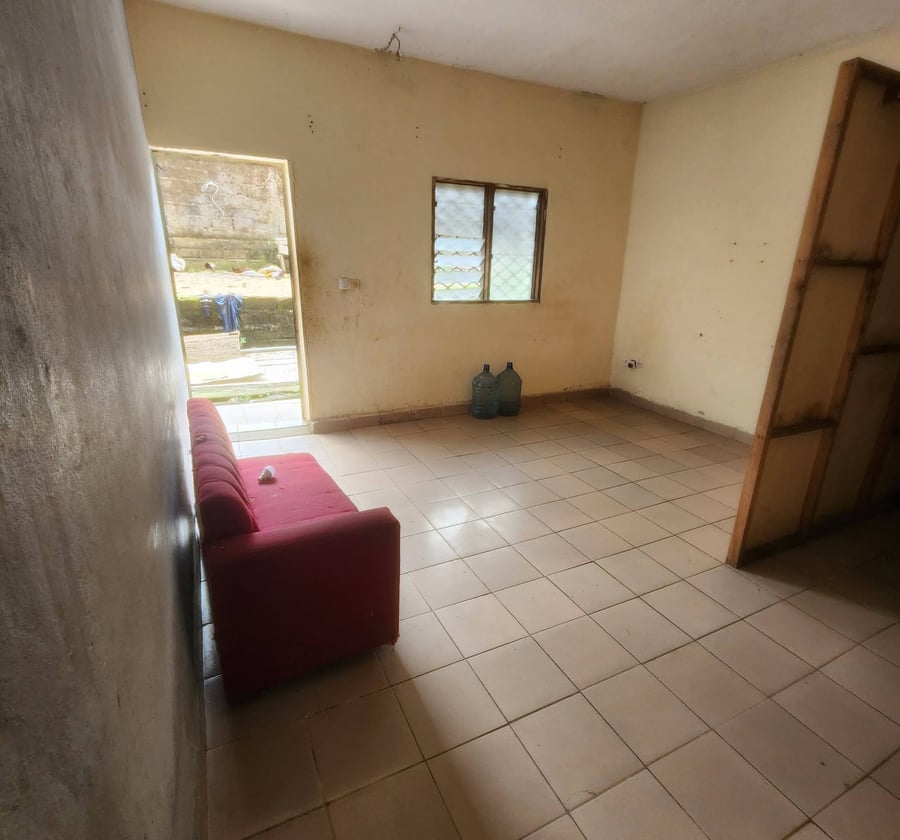 Studio moderne à Ndogbong, Douala