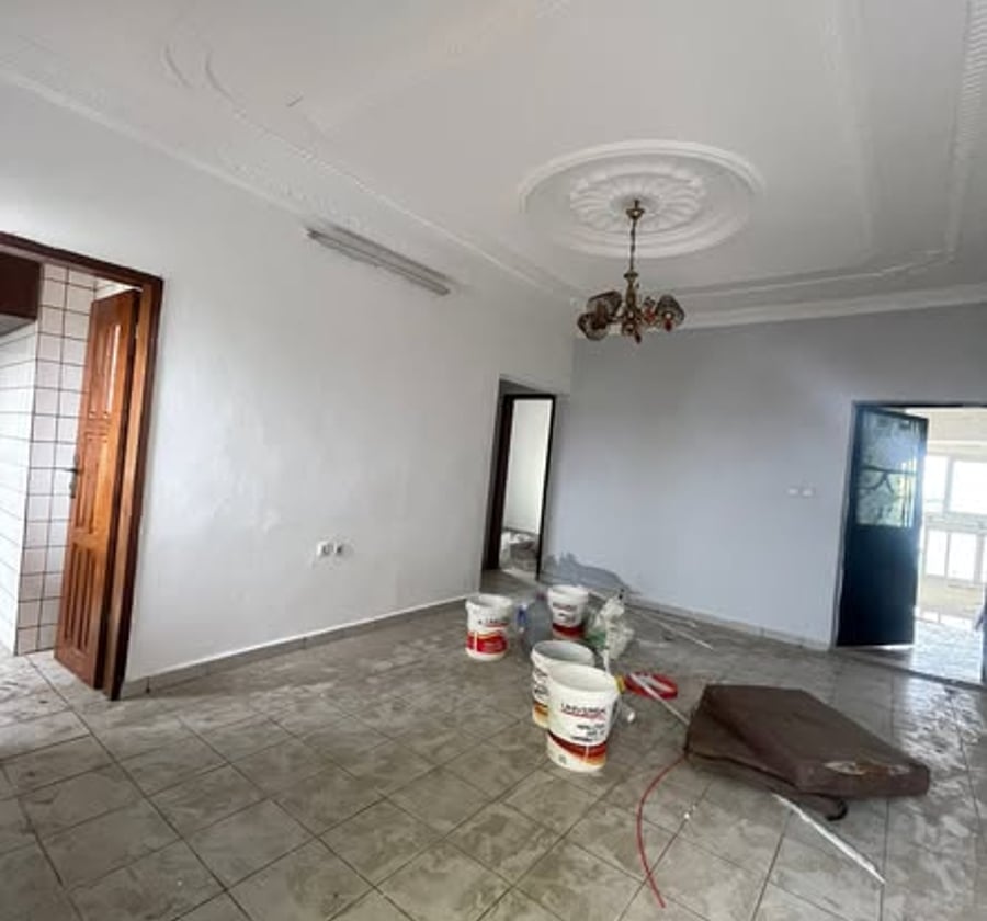 Appartement staffé à louer à Ndogbong, Douala