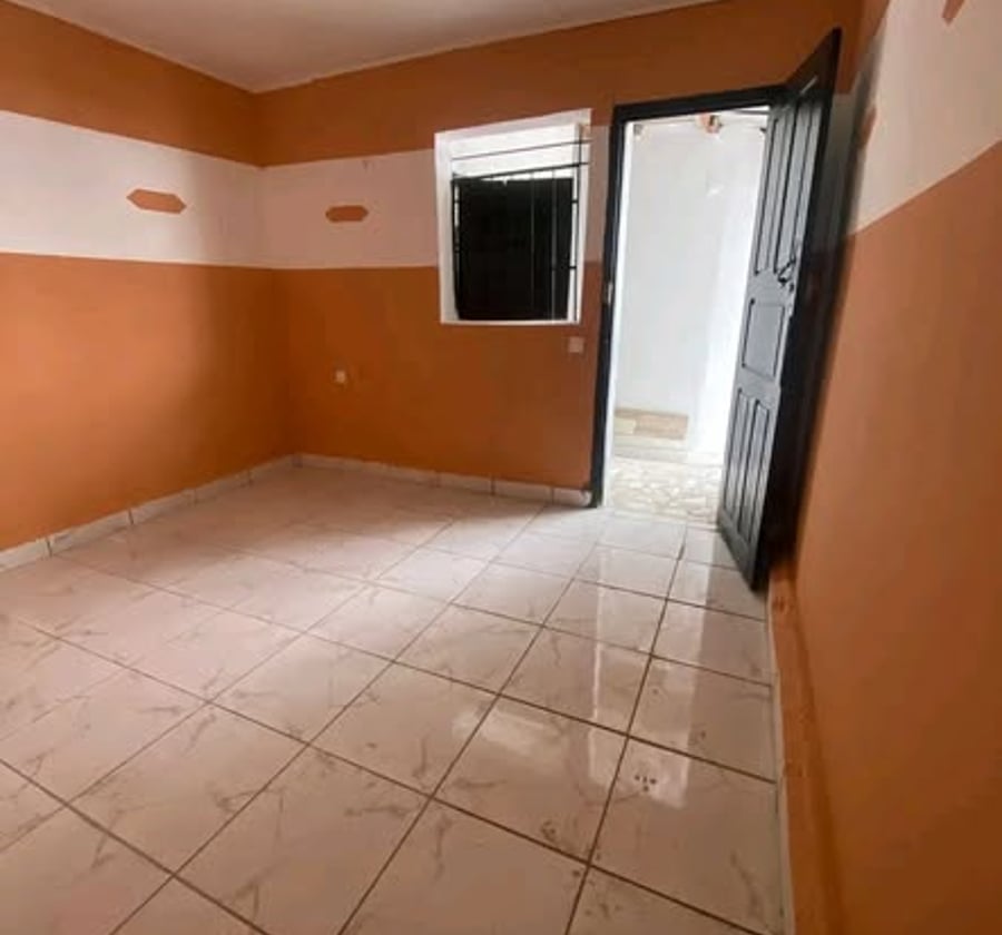 Studio moderne à Nyalla, Douala
