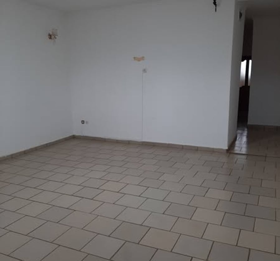 Appartement moderne à Odza Cité de la Paix