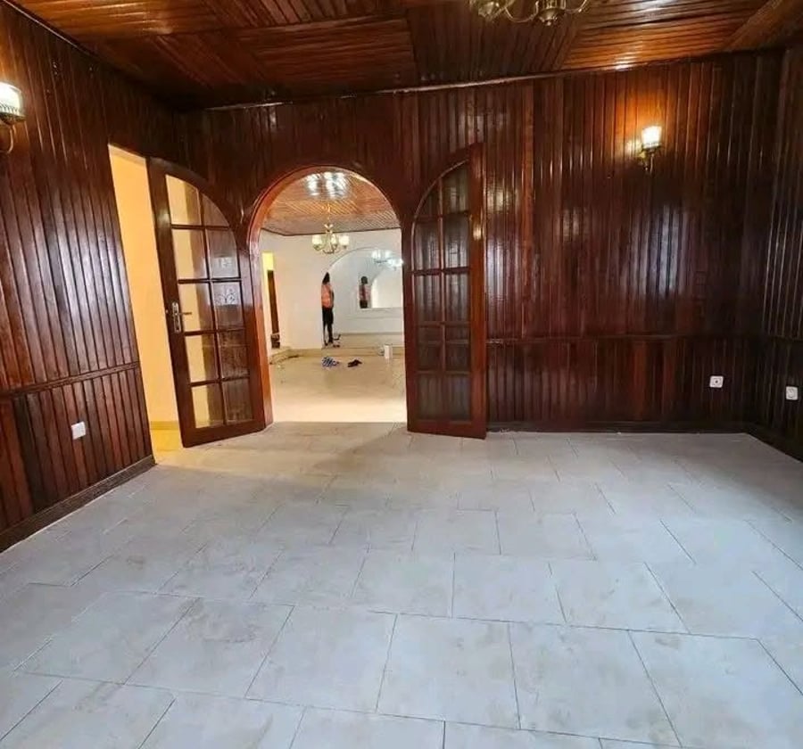 Villa haut standing neuve à louer - Nkoabang, Yaoundé