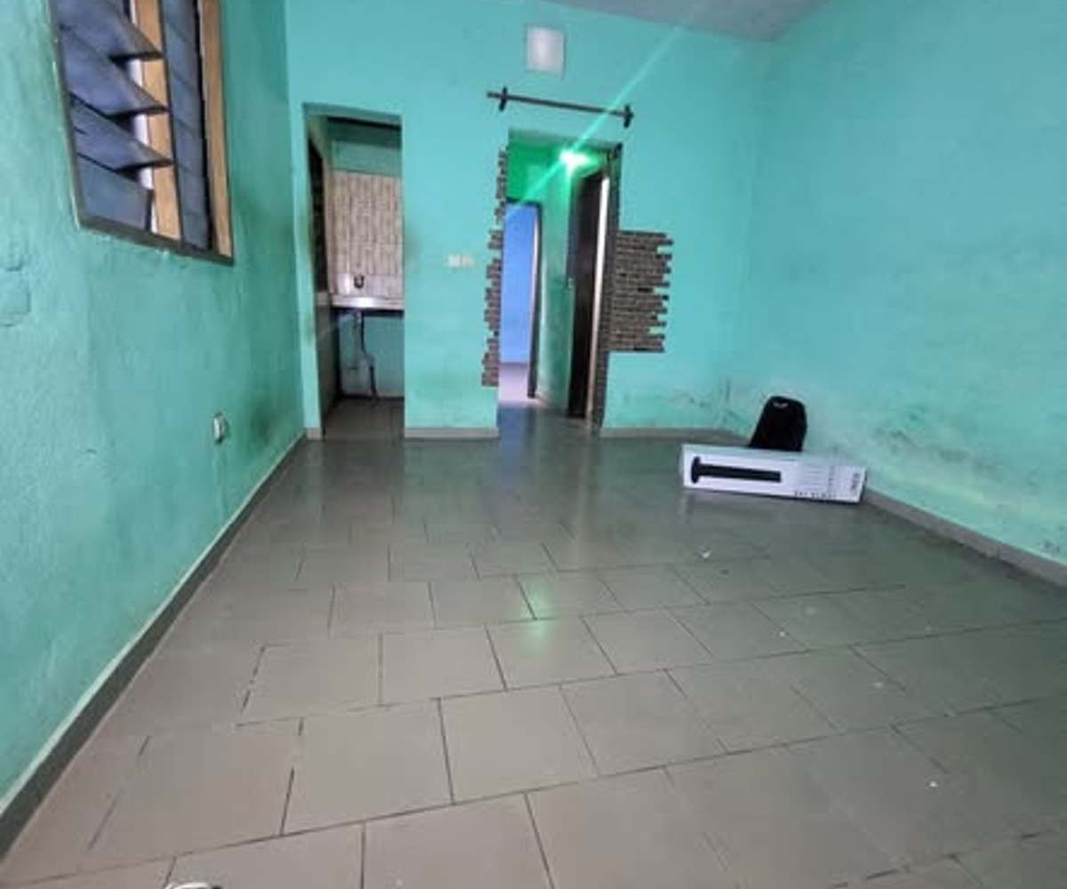 Studio moderne à louer - Douala PK12