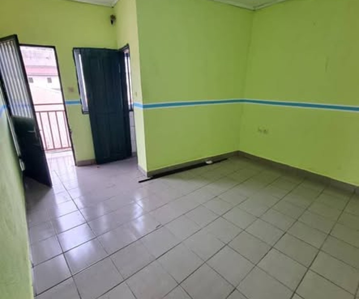 Studio moderne à louer à Biyem-Assi