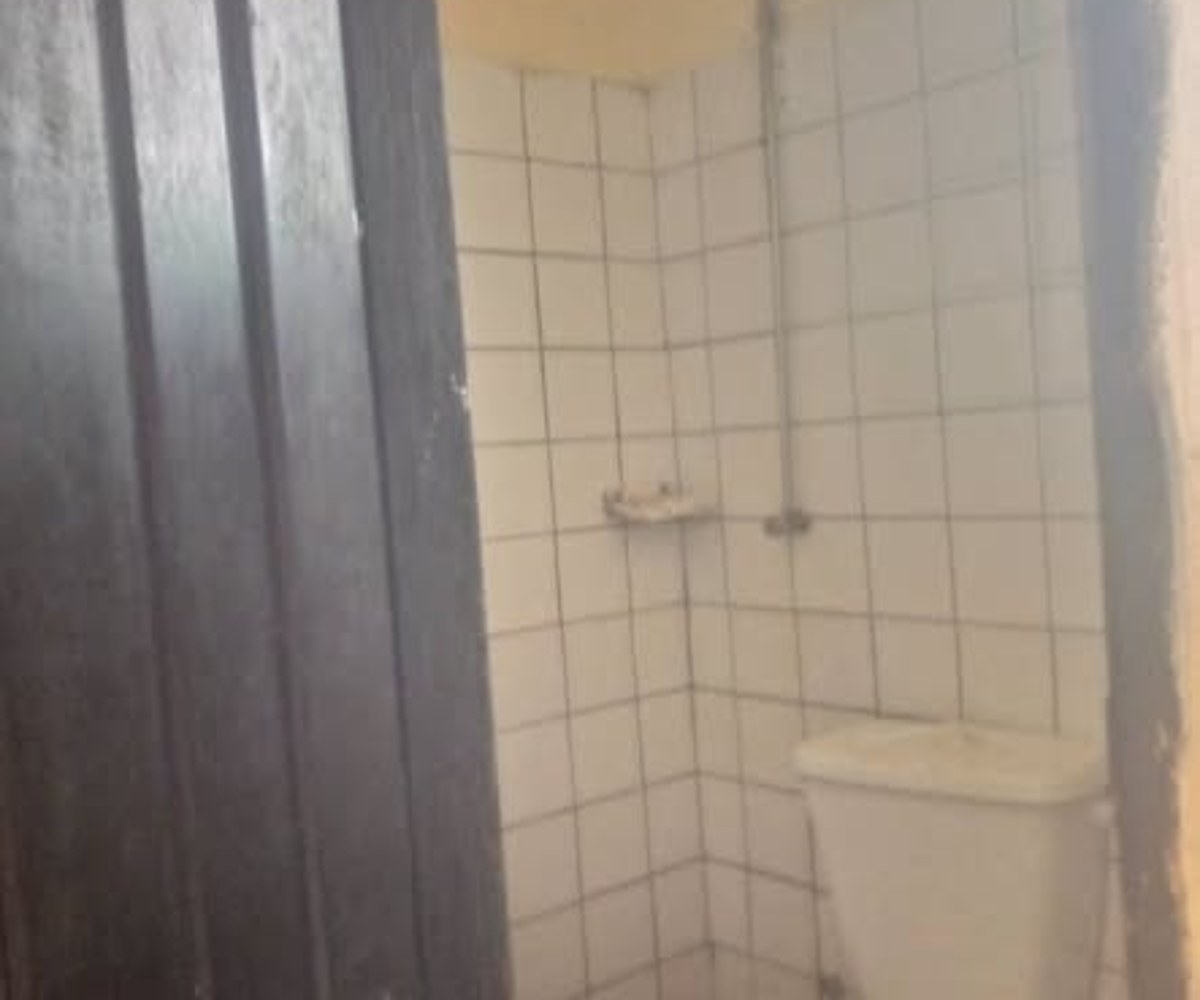Chambre Moderne à Louer à Obili
