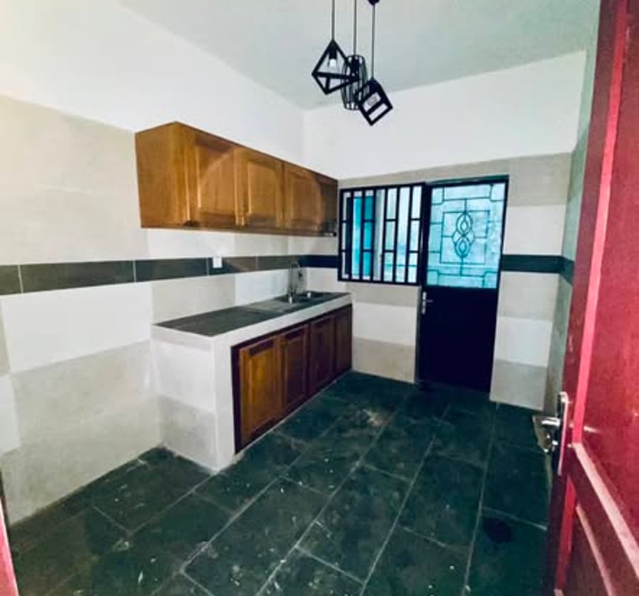 Studio à louer à Logbessou, Douala - 70 000 CFA/mois