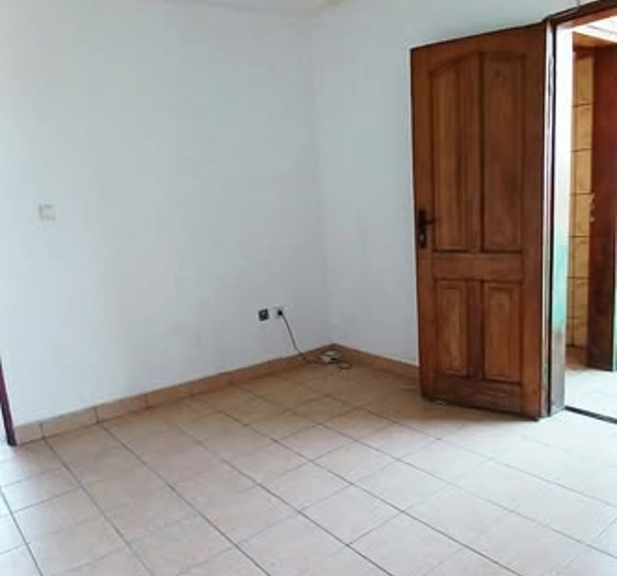 Studio moderne à louer à Bépanda