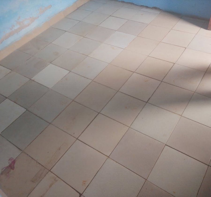 Chambre moderne à Essomba (boulangerie)