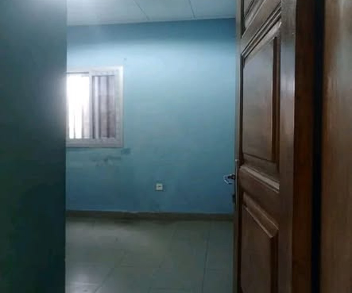Studio moderne à Ndogpassi I