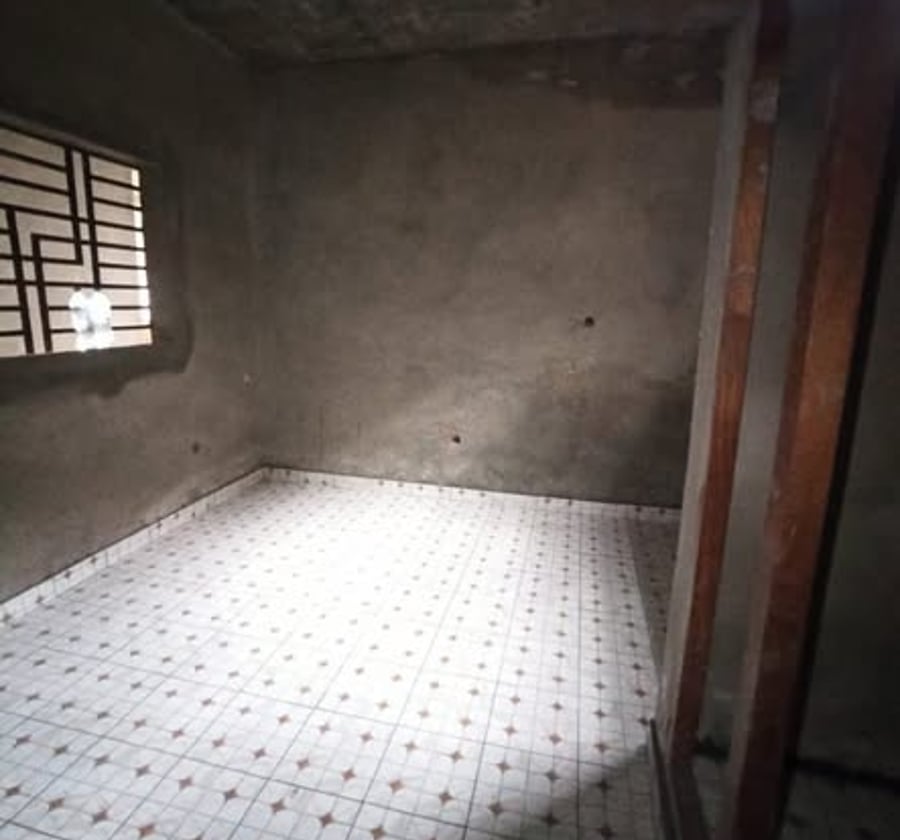 Chambre à louer Tradex Éleveur Yaoundé - 35 000 FCFA/mois