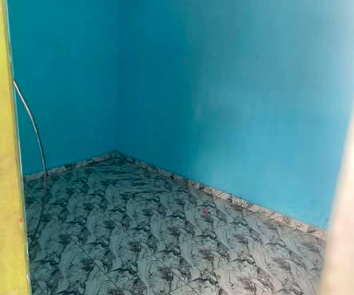 Chambre moderne 3 pièces à Ndogbong
