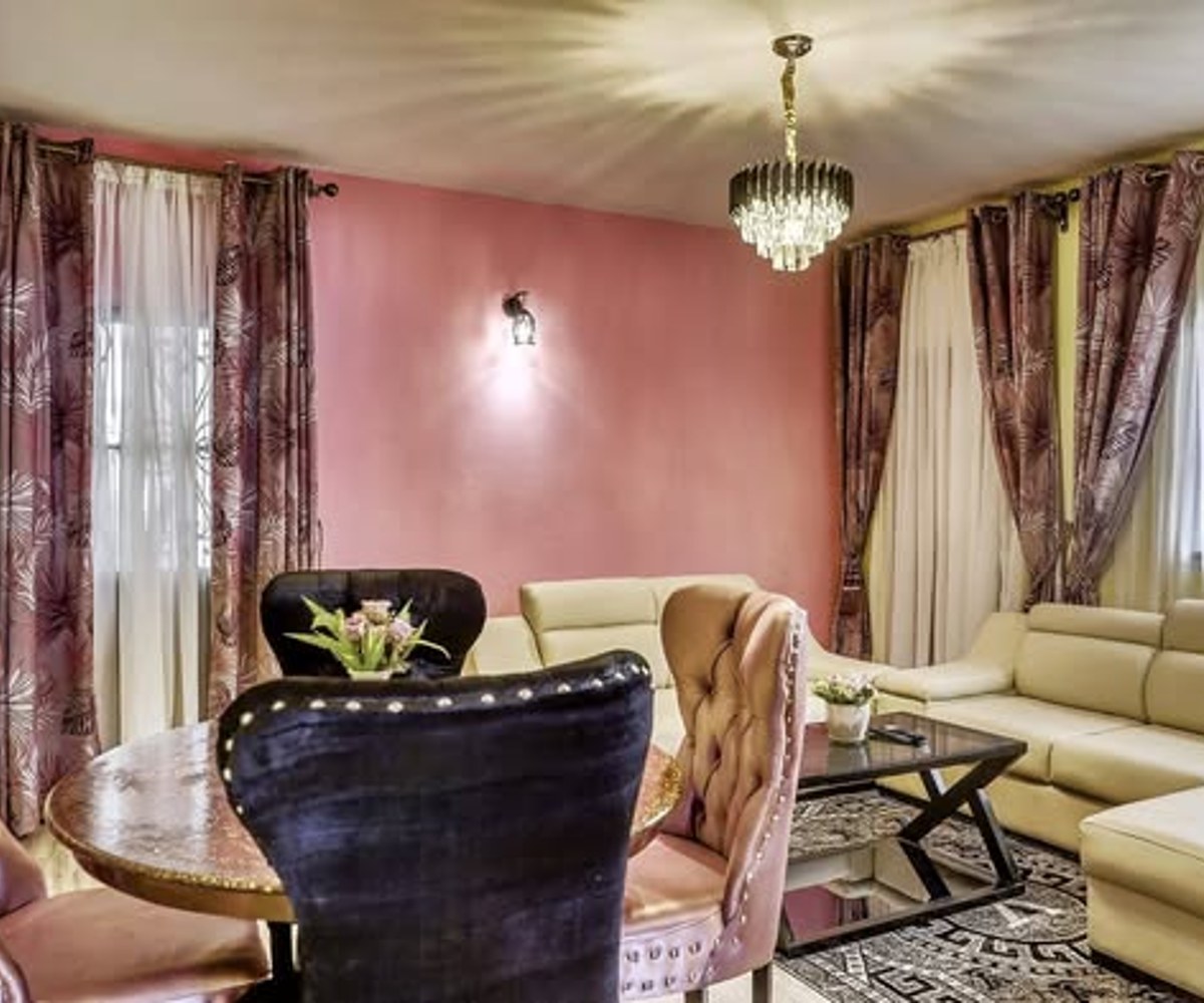 Studio meublé haut standing – Logpom, Douala