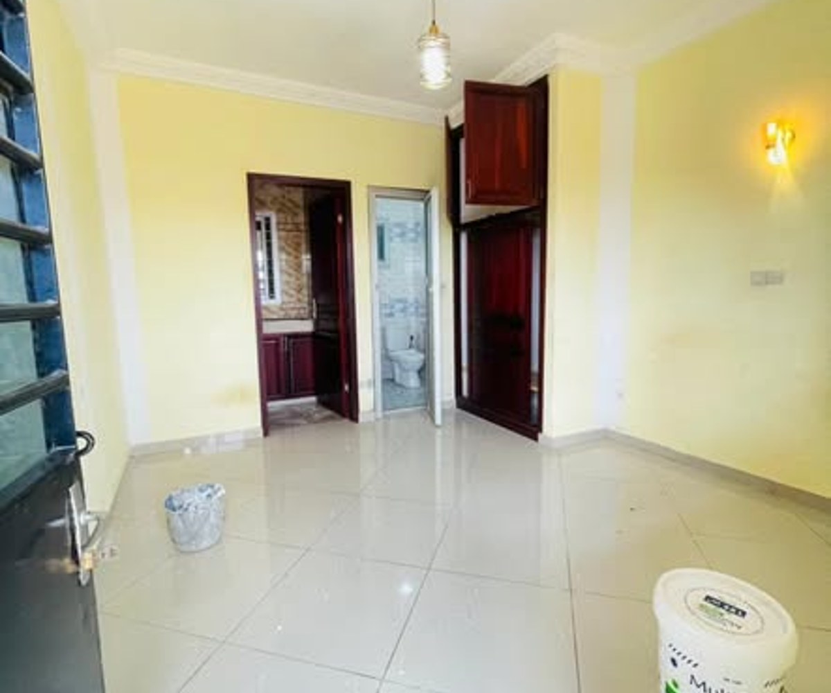 Chambre moderne haut standing à louer - Logbessou