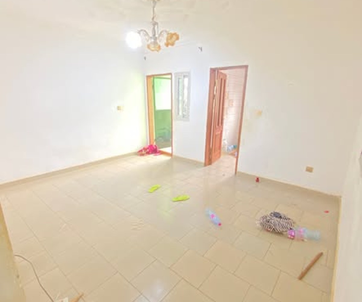 Studio moderne à louer à Etoug-Ebe