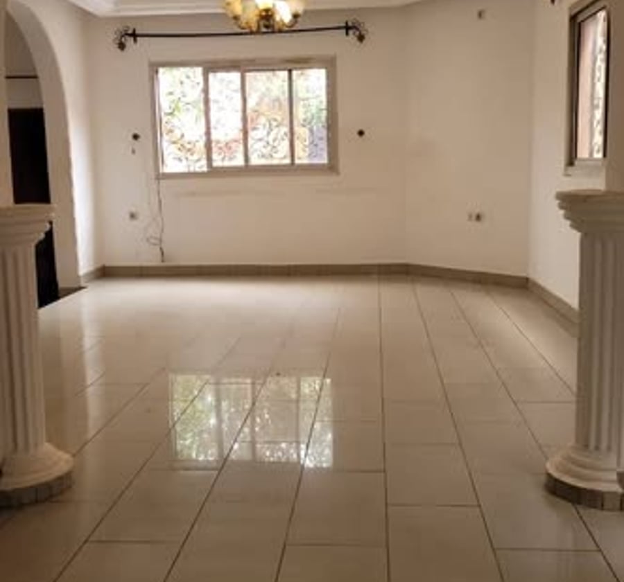 Duplex à louer à Biyem-Assi (Jouvence)