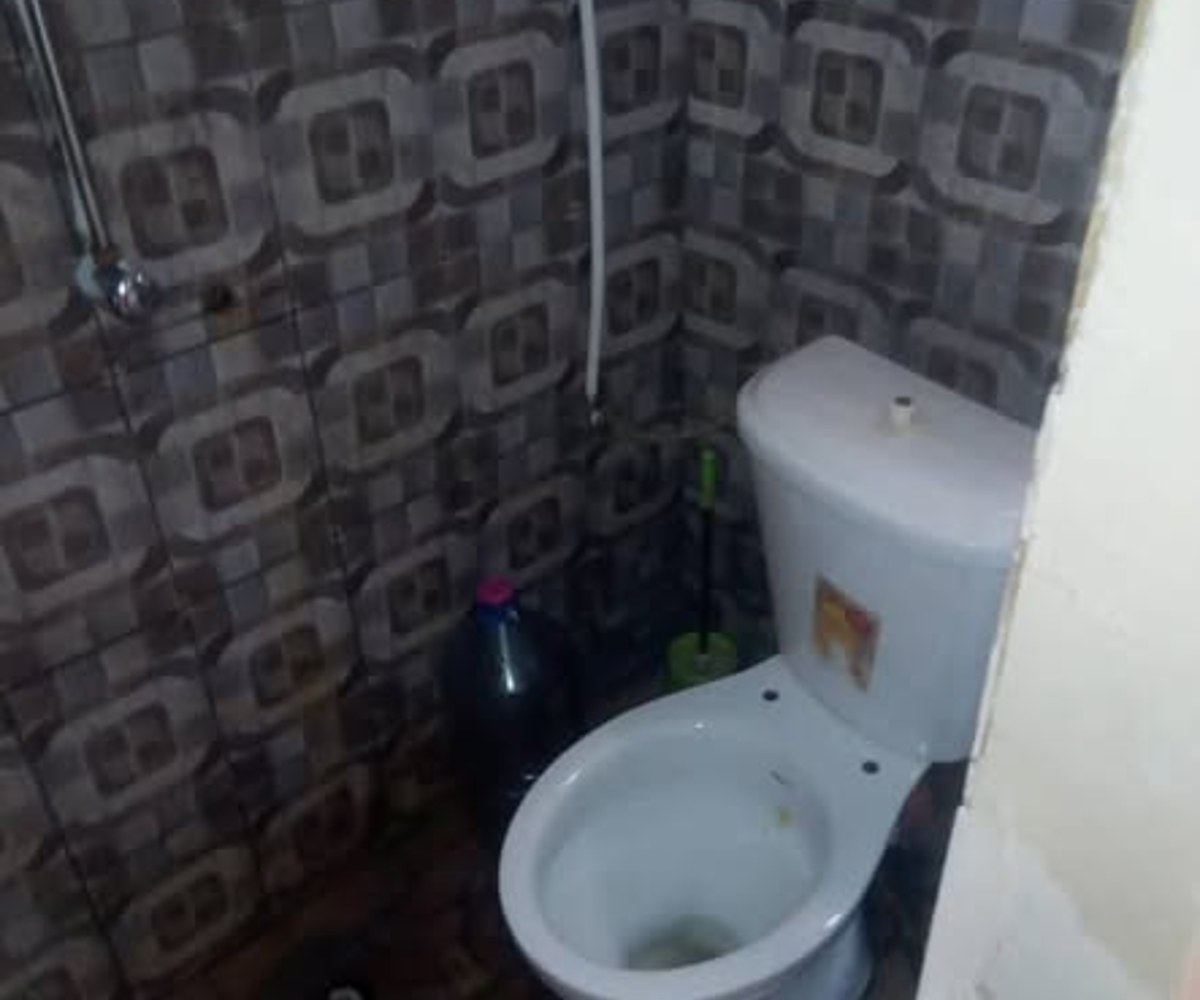 Chambre moderne à Odza