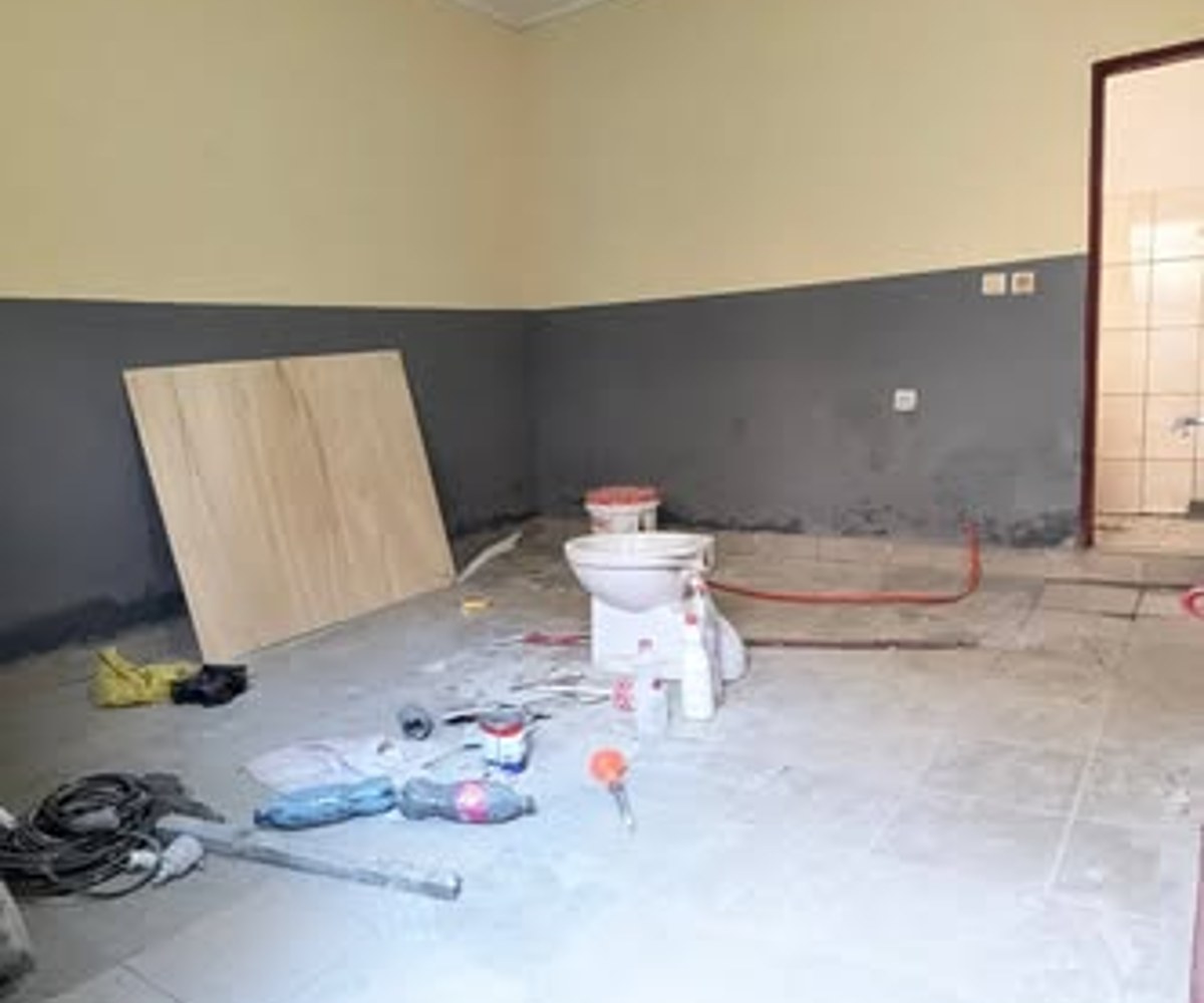 Vaste chambre moderne à Ndogbong