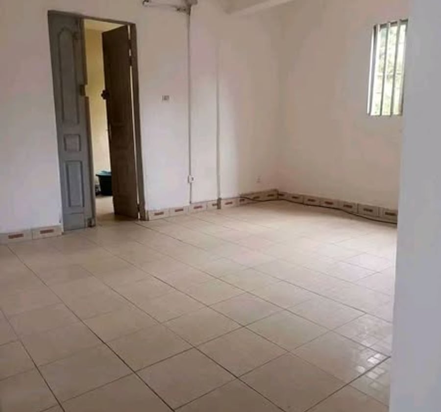Appartement moderne à louer à PK10