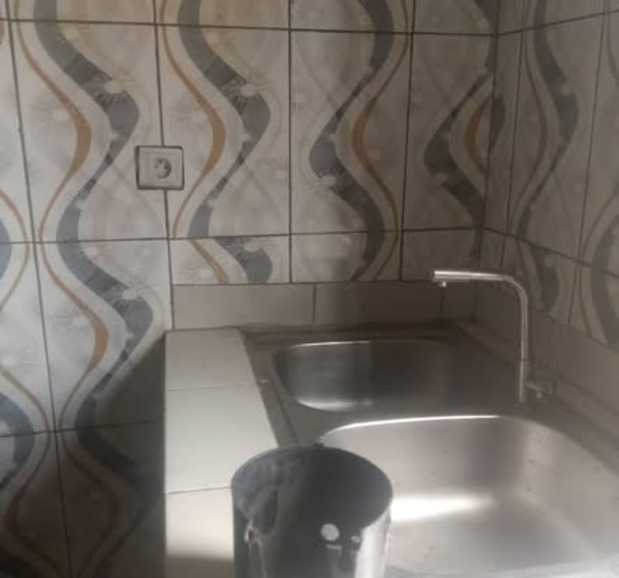 Appartement à louer à Douala Logpom