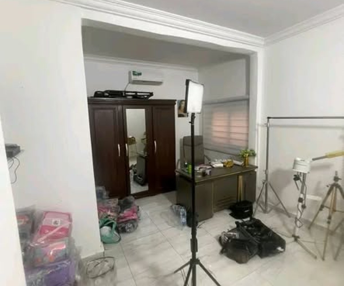 Emplacement commercial à louer à Yaoundé Bastos