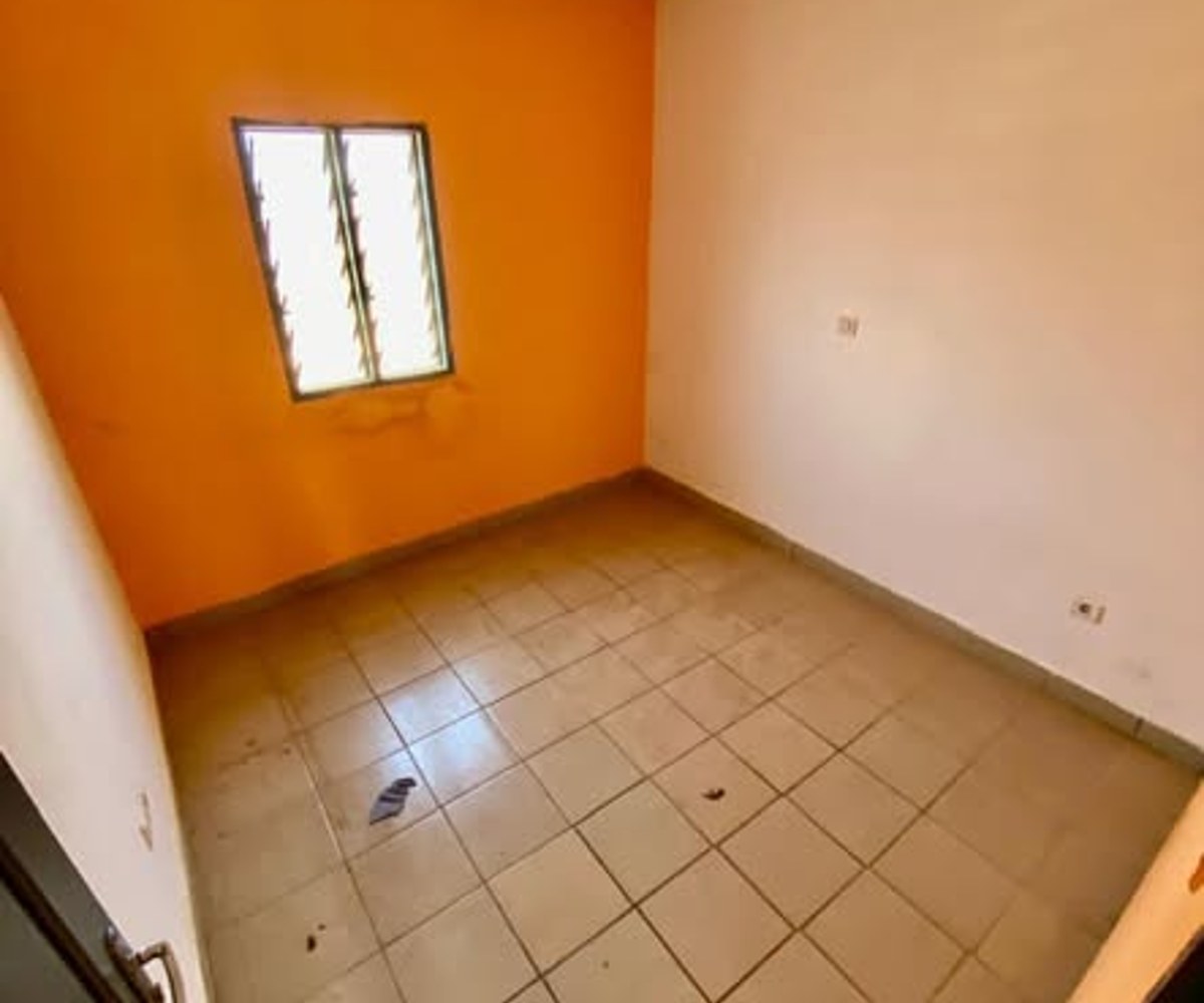Appartement moderne à louer - Mendong Lycée - 70 000 FCFA/mois