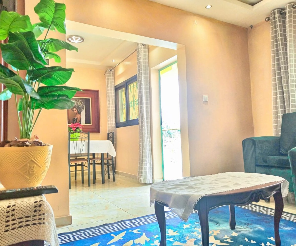 Guest House  for rent in Biyem-Assi, Yaoundé : FCFA 25000