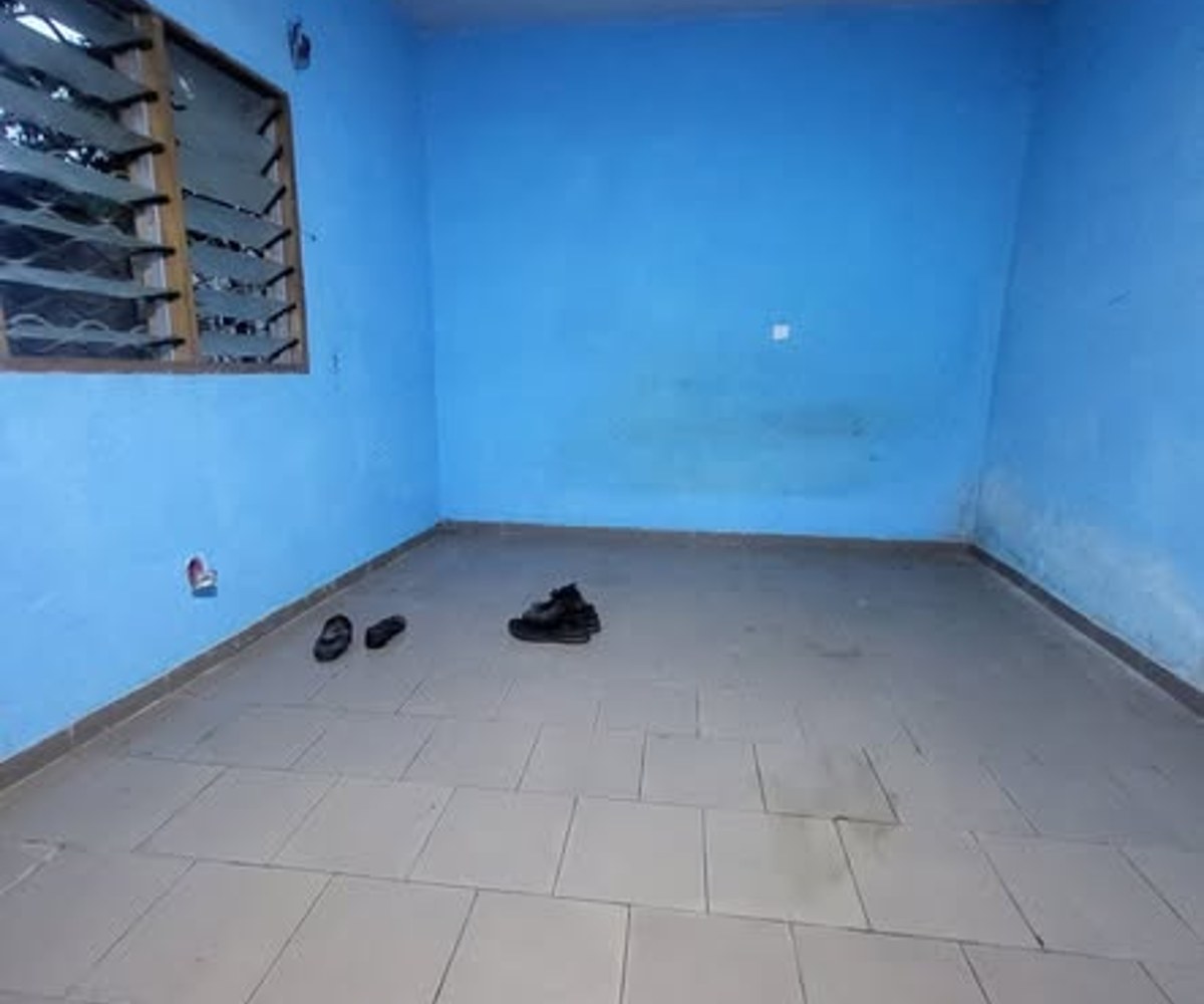 Studio moderne à louer - Douala PK12