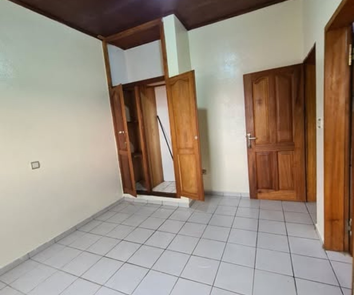 Appartement moderne à louer - Monti, Yaoundé
