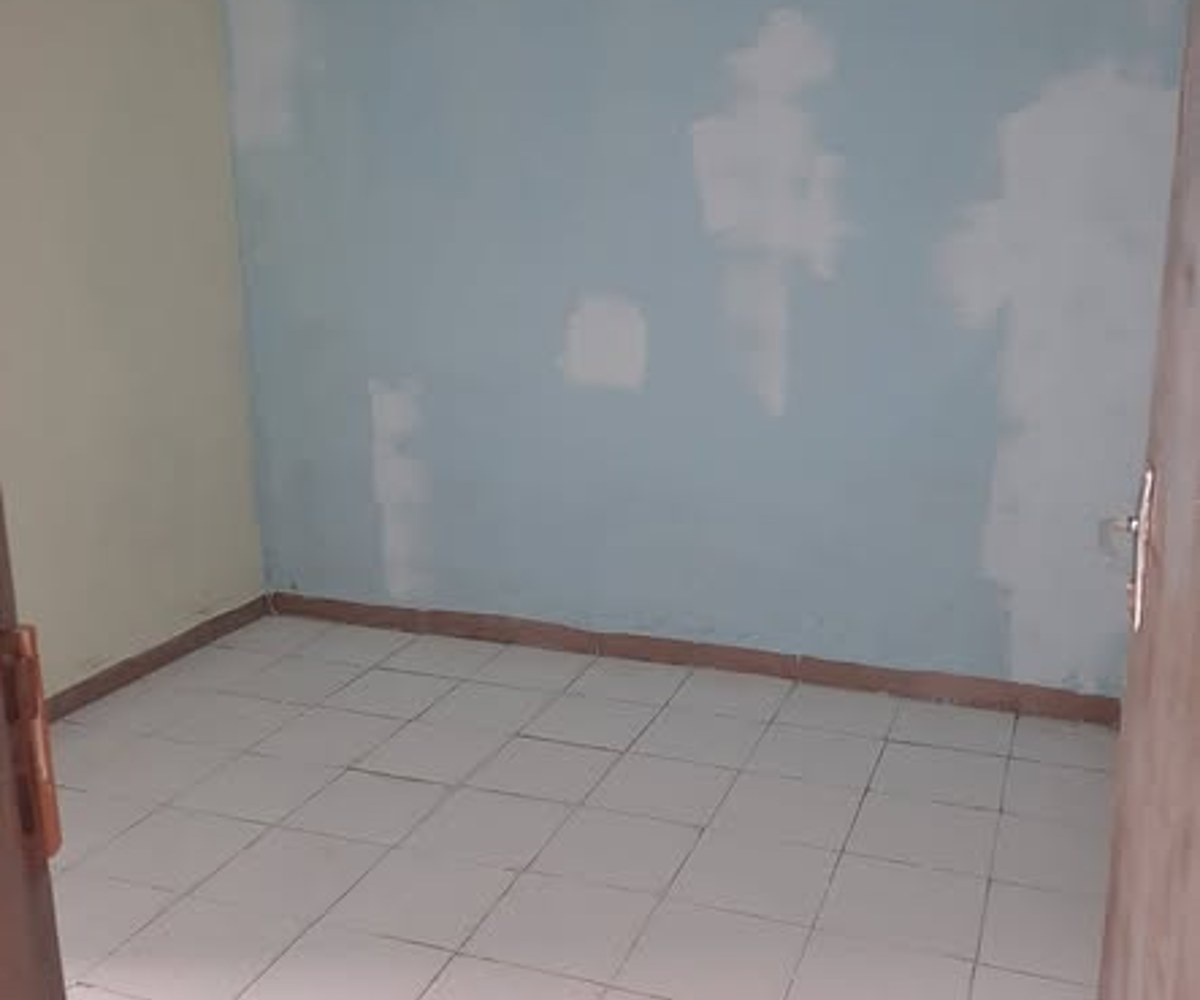 Studio moderne à louer à PK10 Douala