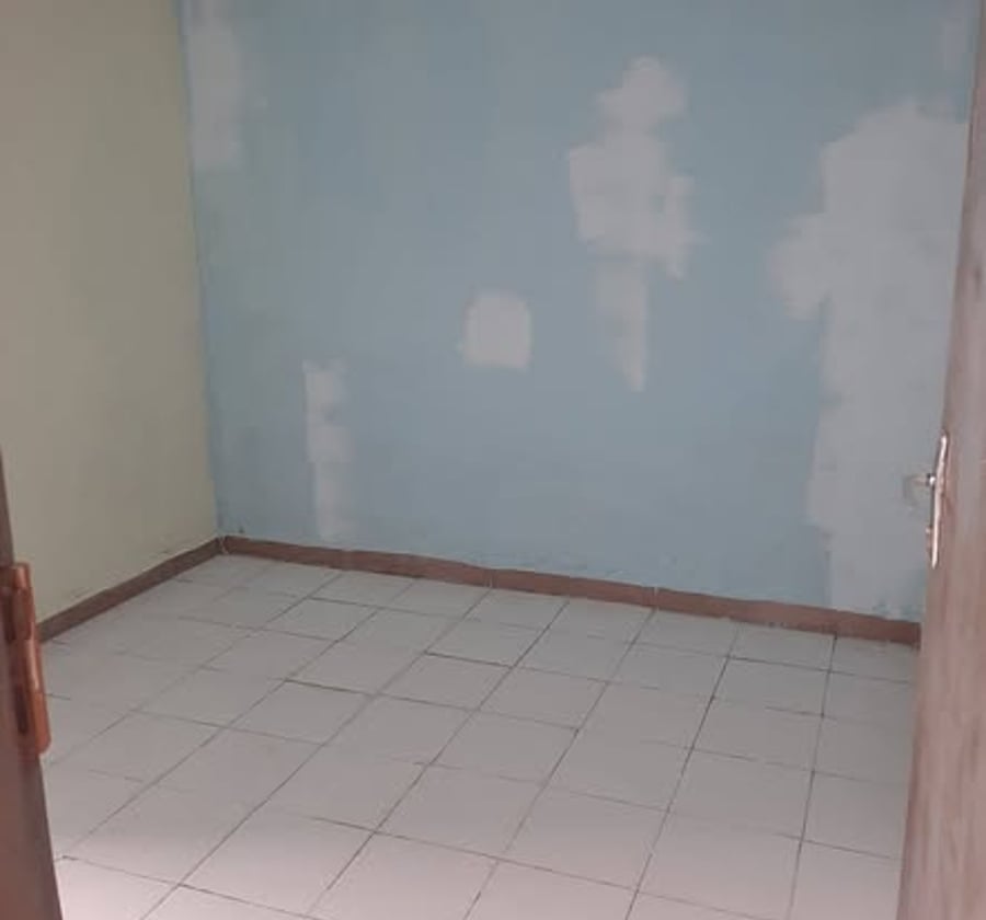Studio moderne à louer à PK10 Douala