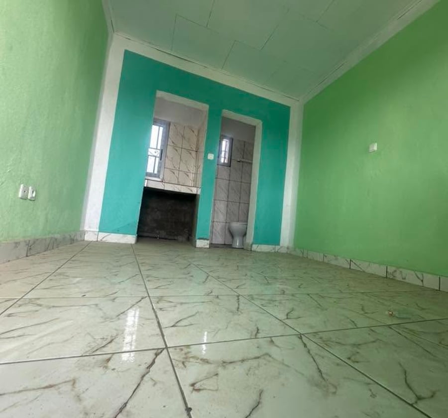 4 chambres modernes à louer à PK 8, Douala
