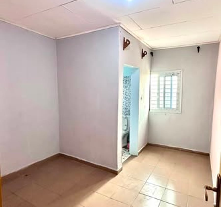Appartement à louer à Nsam, montée Obam - 2 chambres