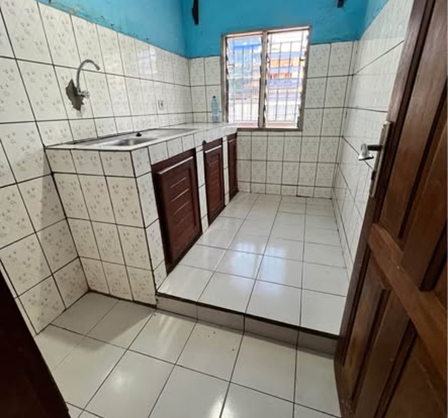 Appartement moderne à louer à Tradex Emana