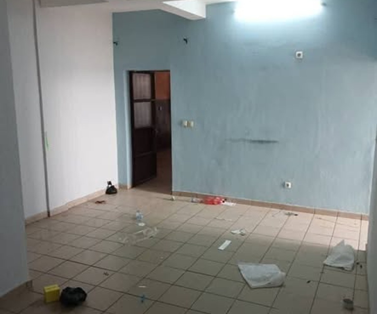 Studio moderne à louer à Beedi, Douala