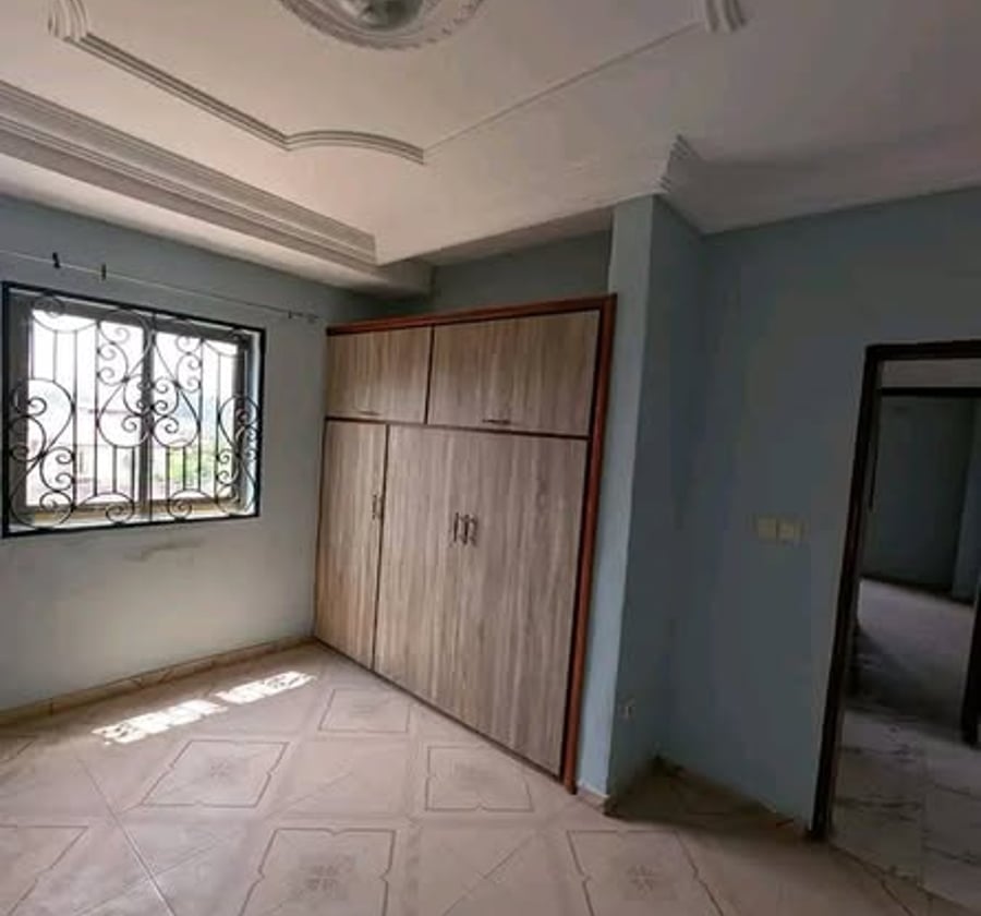 Appartement à louer - Odza petit marché