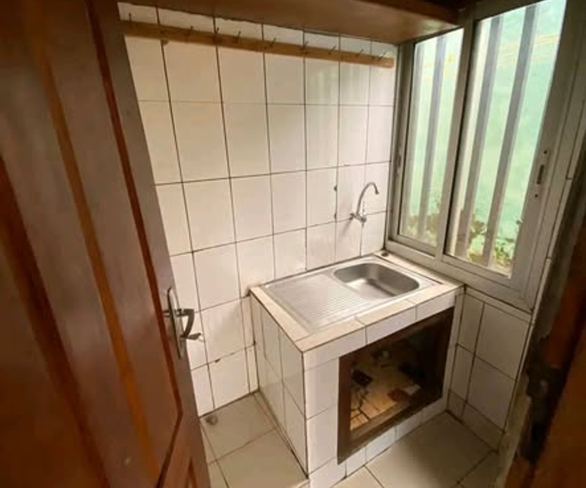 Studio à louer Ngousso - 50 000 FCFA/mois
