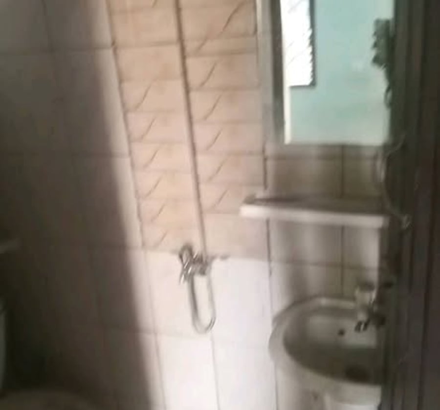 Chambre neuve à louer à Douala PK8 ESG