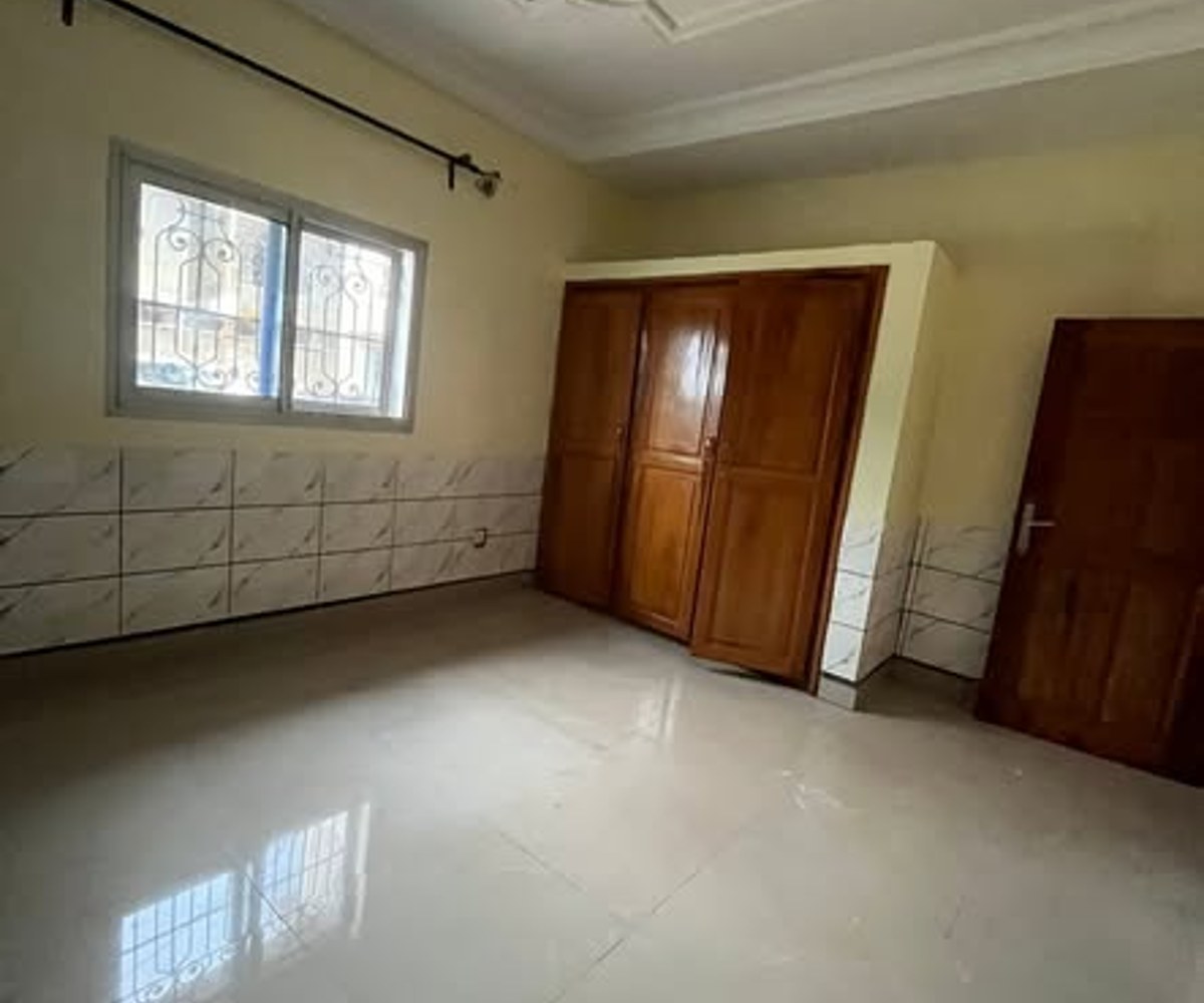 Appartement à louer à Bonamoussadi - 130 000 FCFA