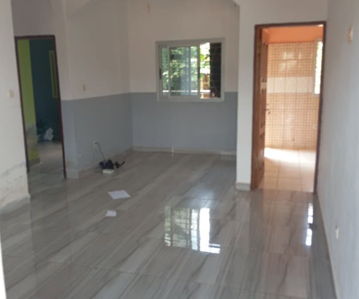 Appartement 2 chambres à louer à Damas, Yaoundé