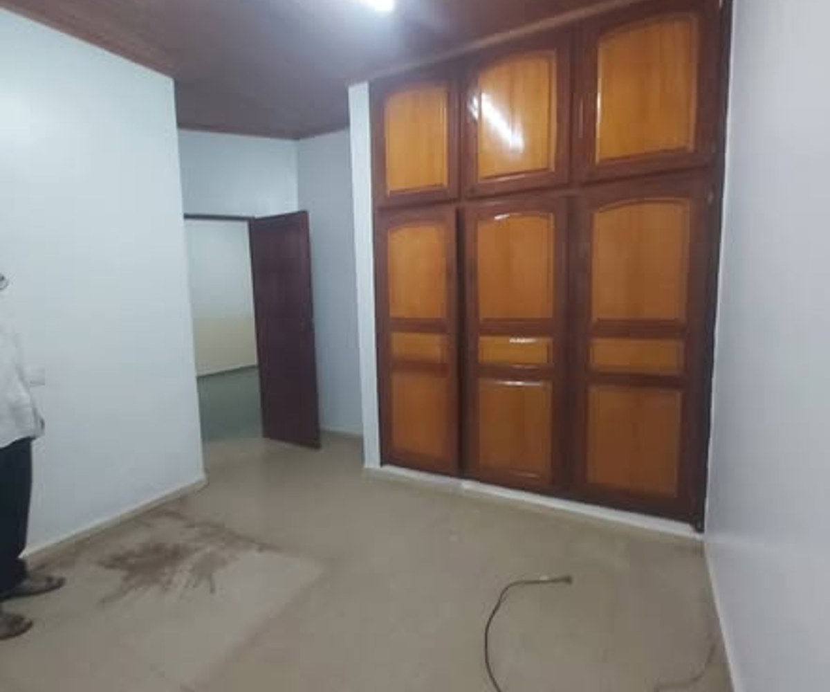 Villa avec dépendance à louer à Biyem-Assi, Yaoundé