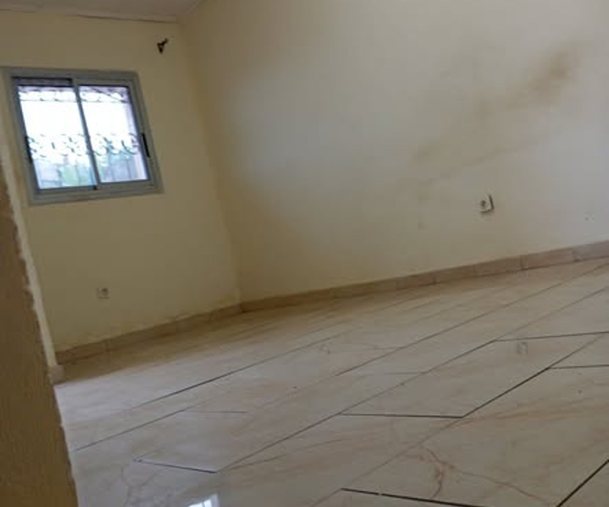 Studio moderne à Nyalla Nkolbong